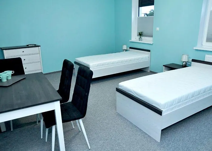 Pokoje, Apartamenty, Restauracja Marcus