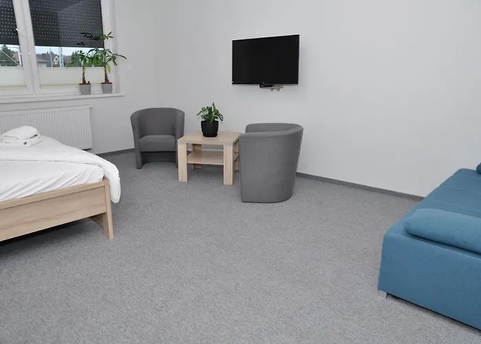 Pokoje, Apartamenty, Restauracja Marcus Bed & Breakfast 3*