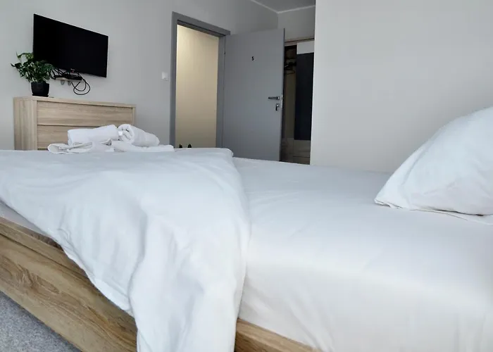 Bed & Breakfast Pokoje, Apartamenty, Restauracja Marcus Oborniki